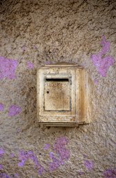 Architecture;-Comoros-Archipelago;-Detail;-France;-Heritage;-Indian-Ocean;-Kaleidos;-Kaleidos-images;-La-parole-à-limage;-Laurent-Abad;-Mailbox;-Mayotte;-Postes;-Stories-Pictures;-Wall